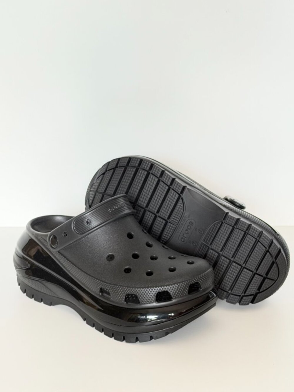 Crocs Womens Unisex MEGA CRUSH Clogs Black M6 / W8 / MM250 - Picture 10 of 11